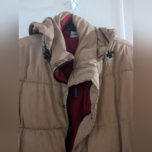 Urban Outfitters Tan Puffer Jacket Cropped Quilted Design - Picture 3 of 9